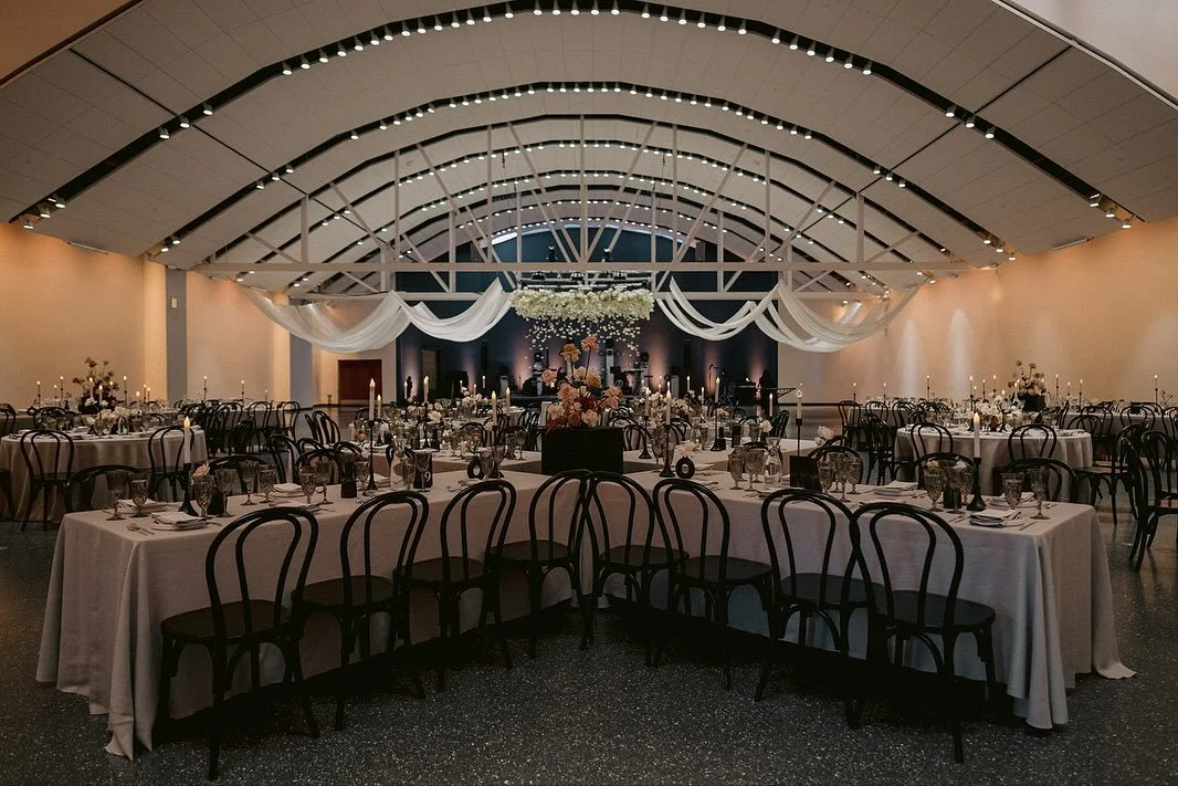 Now on the blog ~ Alle and Jared&rsquo;s Industrial and Modern Wedding 🖤 

We were thrilled to help them put a unique spin on a classic fall palette, creating a chic and industrial aesthetic that was a true reflection of their personalities. The goa