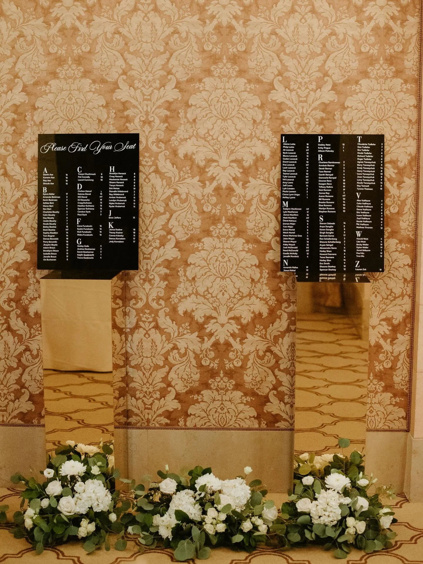 Bits and pieces from A&amp;A&rsquo;s special day ✨ 

@carrielynnungerphoto @merakifioriwpg @collectiverentals_ @dreamdaydecor @dreamstonemedia_ @crafty.creations.by.laura