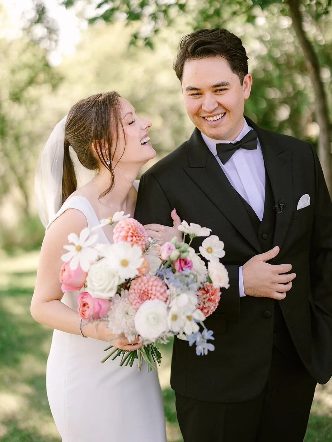 This couple, this day 🤍 

Photo @caseynolinphotography 
Flowers @thefloralfixx 
Hair and Makeup @isabelnayet.hmua