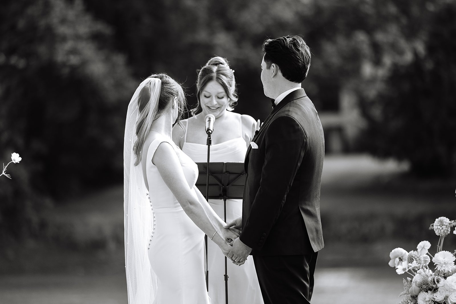 The Winnipeg Wedding Guide: How to Get Your Manitoba Marriage Licence