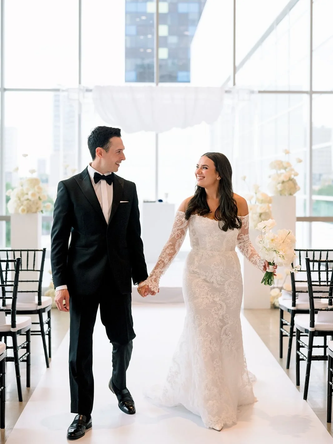 Now on the blog ~ Rachel &amp; Isaac&rsquo;s Minimalist Modern Wedding 🤍 

We were so honoured to help Rachel and Isaac bring their modern wedding day vision to life. From the striking ceremony overlooking downtown Winnipeg to the amazing dance part