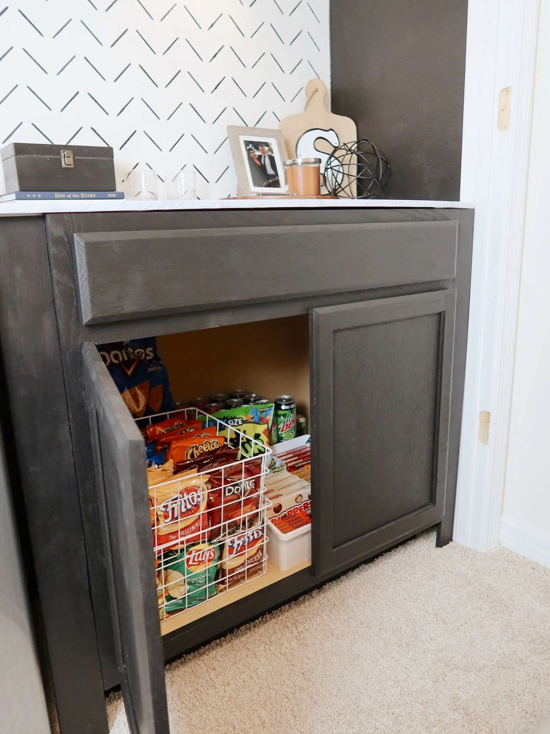 DIY Closet Turned Dry Bar — Let's Staj Home