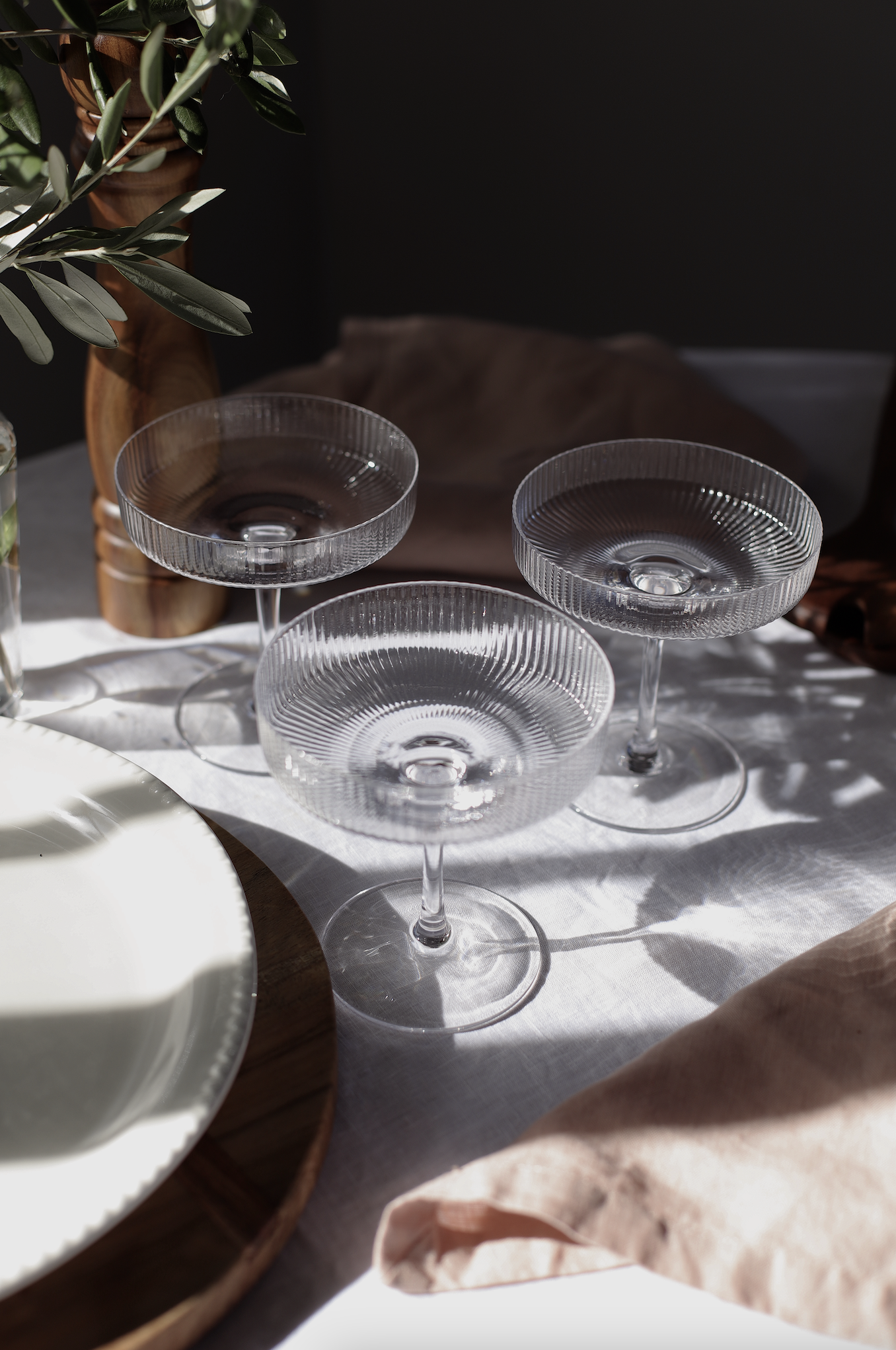 LANI CHAMPAGNE COUPES - SET OF 2