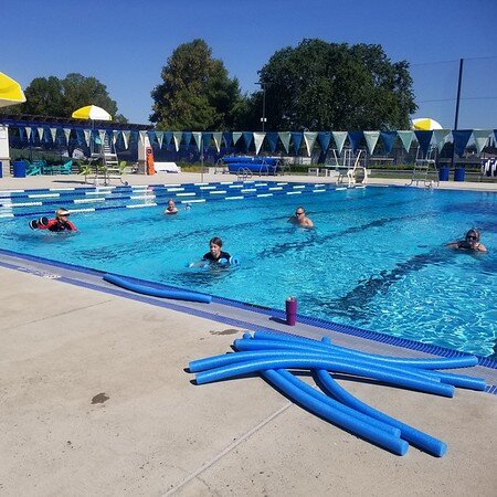 WATER AEROBICS CLASS