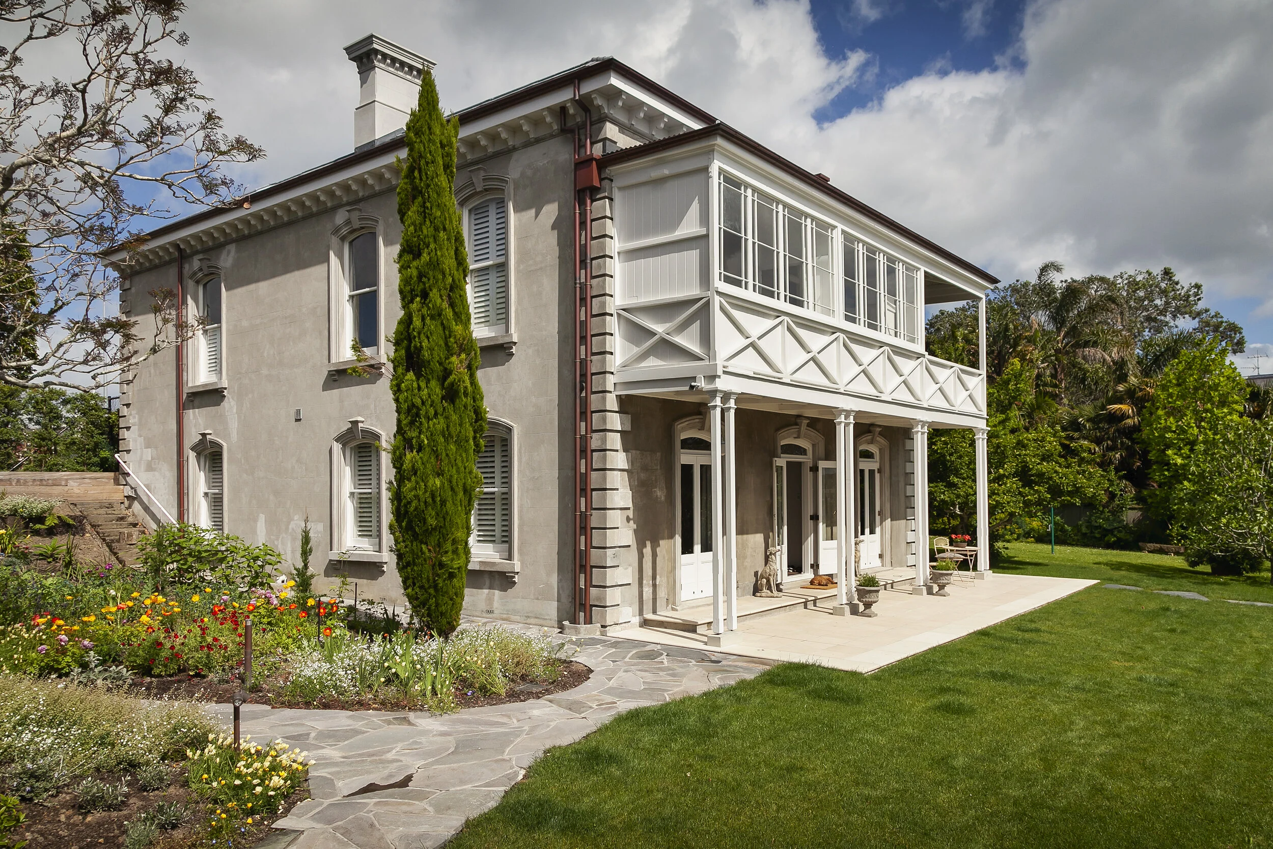 Concrete Villa-1.jpg