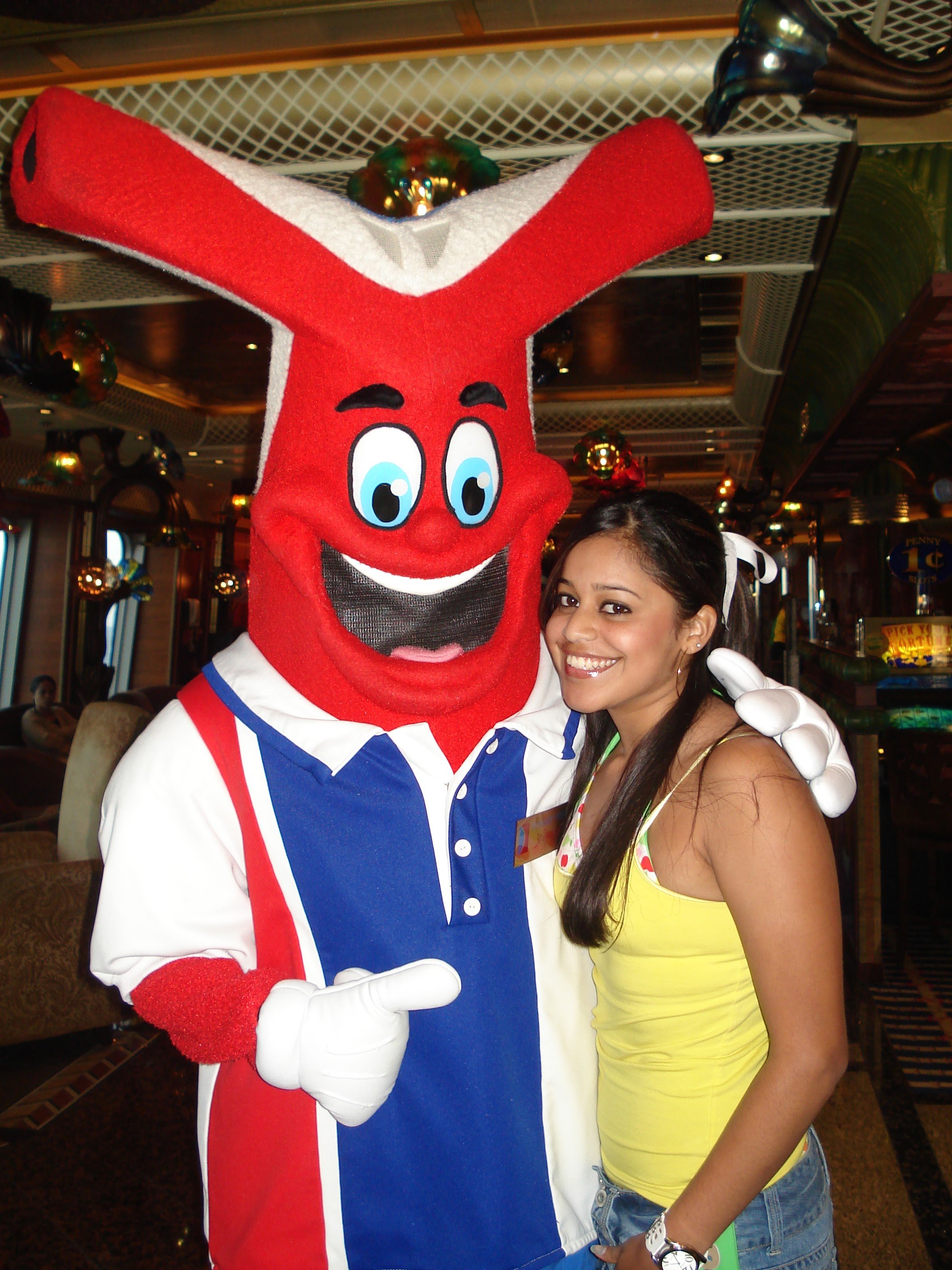Carnival vs Royal Caribbean