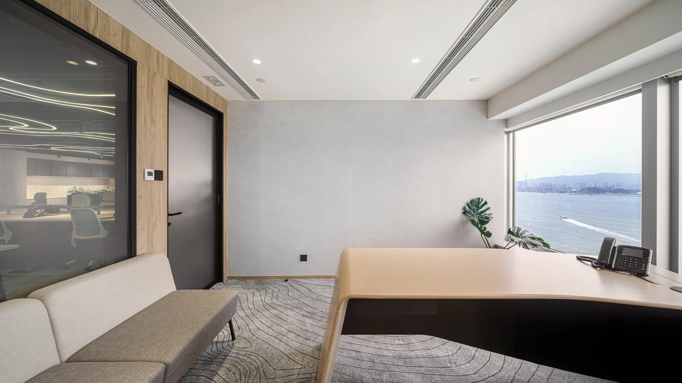 D_DSC07279_ZHOffice.jpg