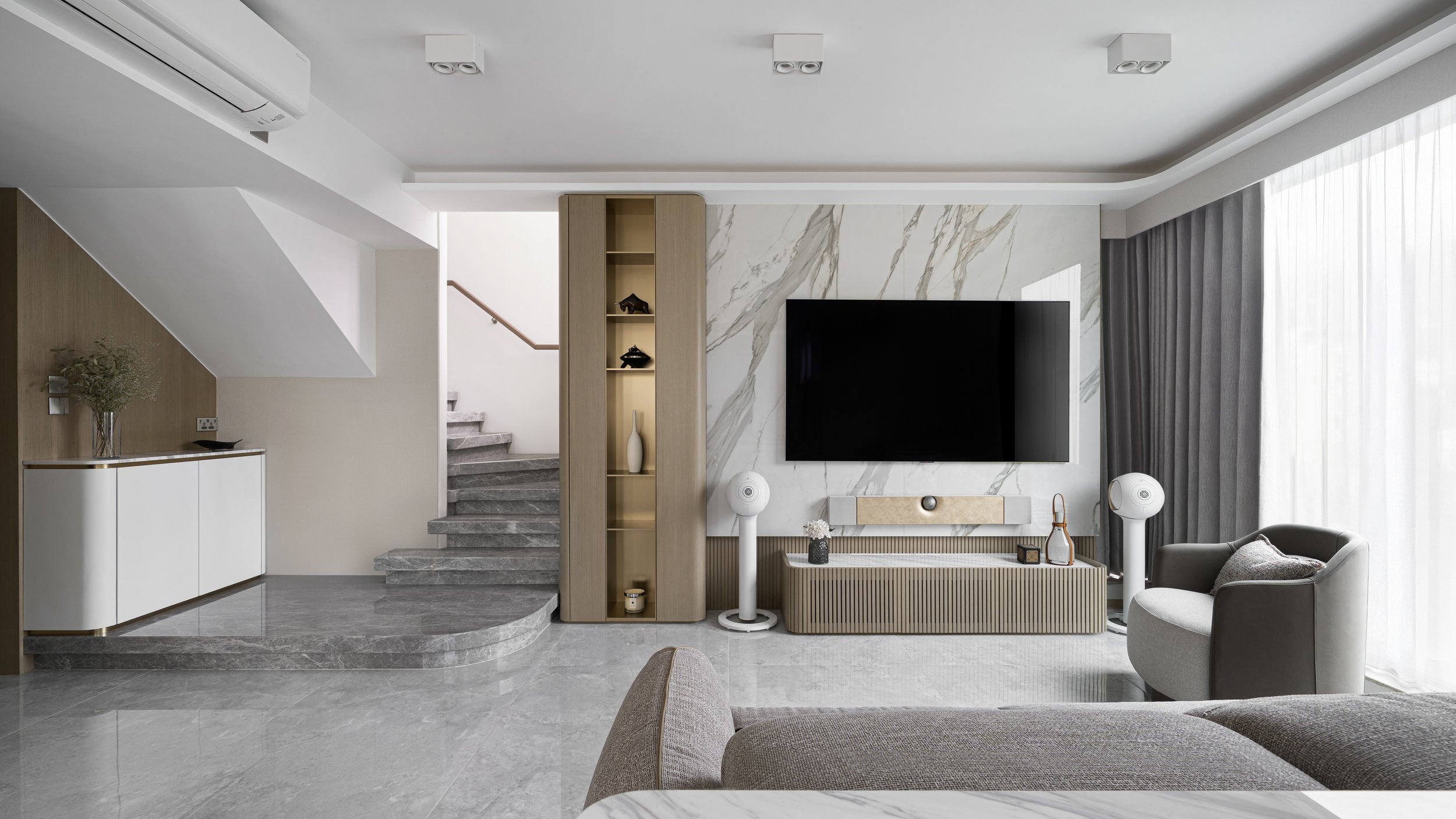 Aqua Marine 碧海藍天｜1200 sqft