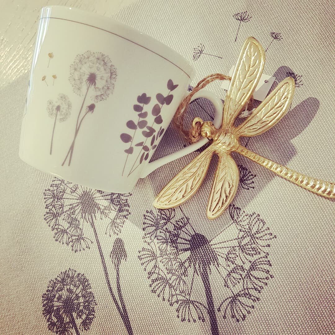 #platzset #pusteblume #tasse #sommer #libelle #gold
alles 20% reduziert 🤩🤗