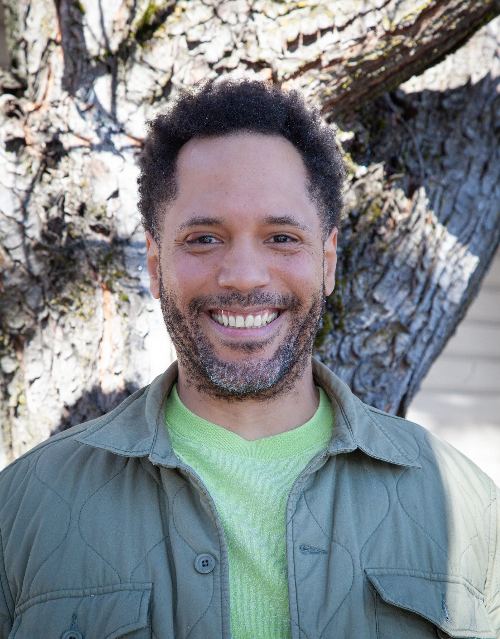 Daren Gomez Headshot