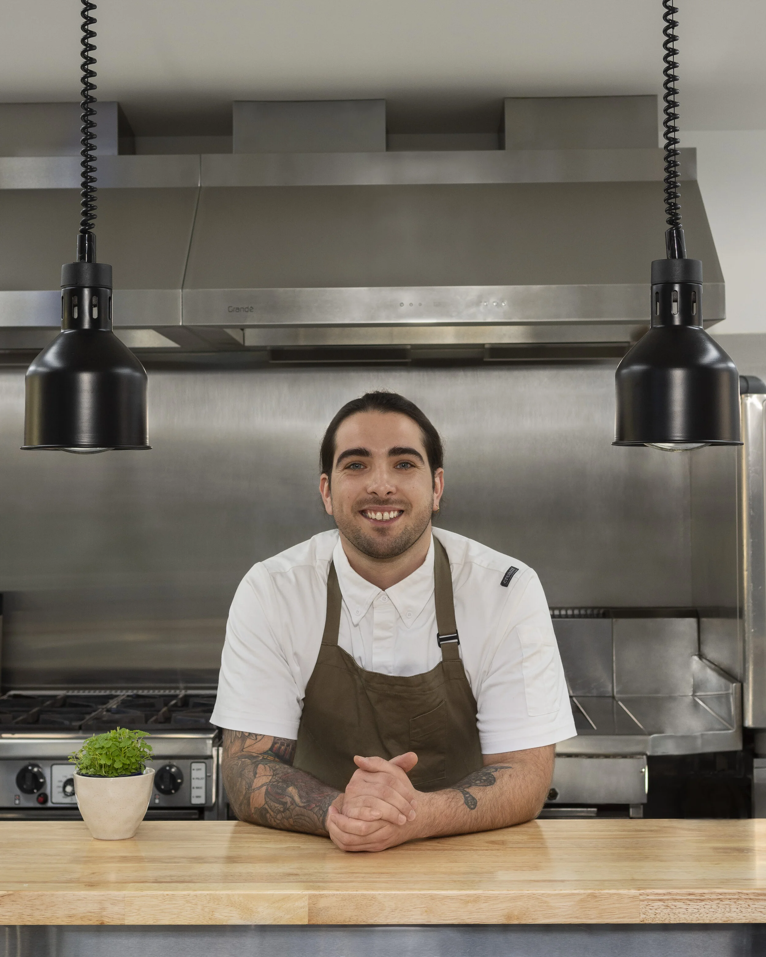 Della Terra Portrait_DSC4405_A4.jpg