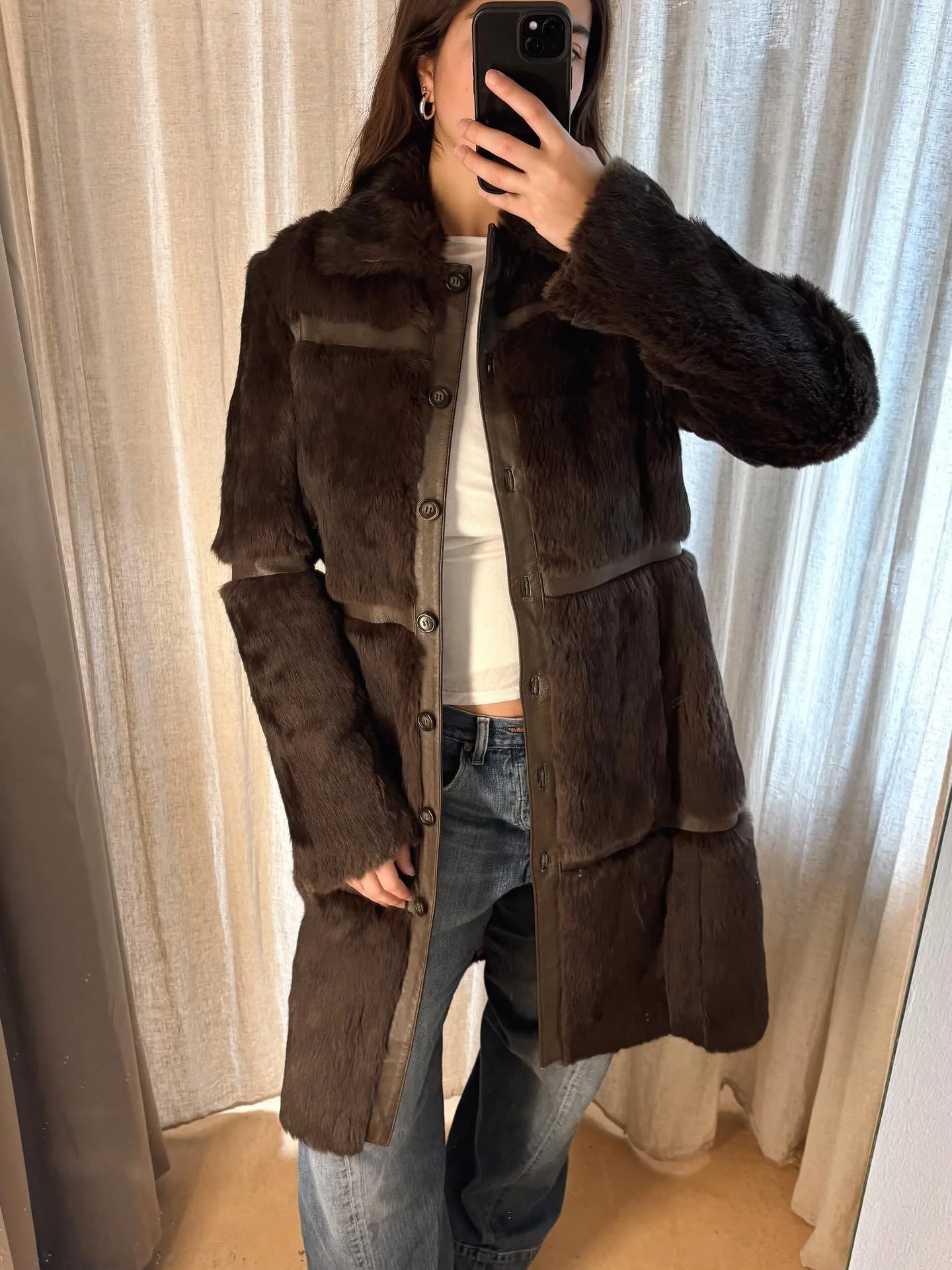 See you 11-18 🪭

#FallFinds #WinterWardrobe #SecondhandStyle
#VintageVibes #TimelessPieces #SlowFashionSeason
#DailyGoodBuy #UgensFund