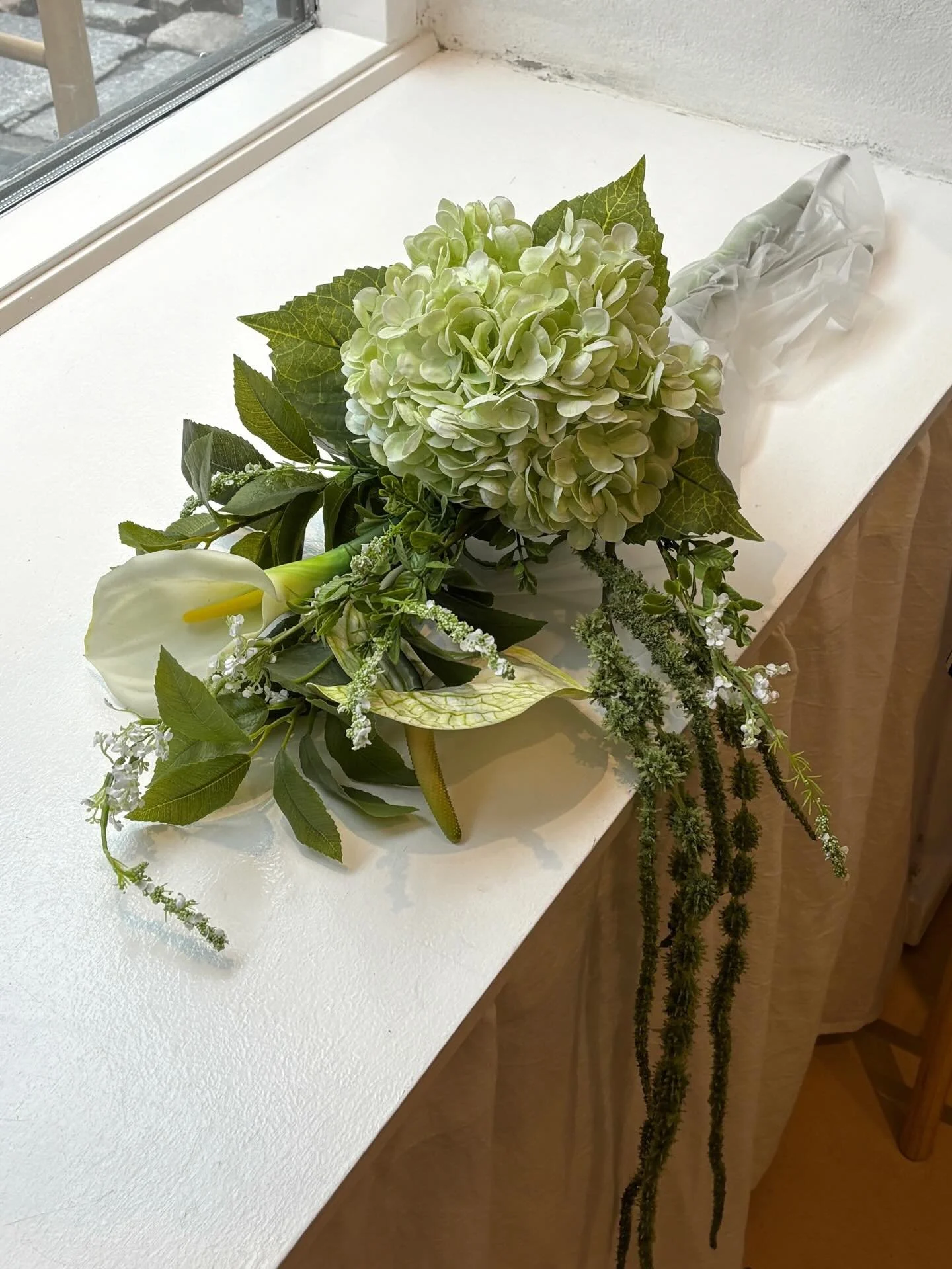 Slowly welcoming spring into the store 💛🌼