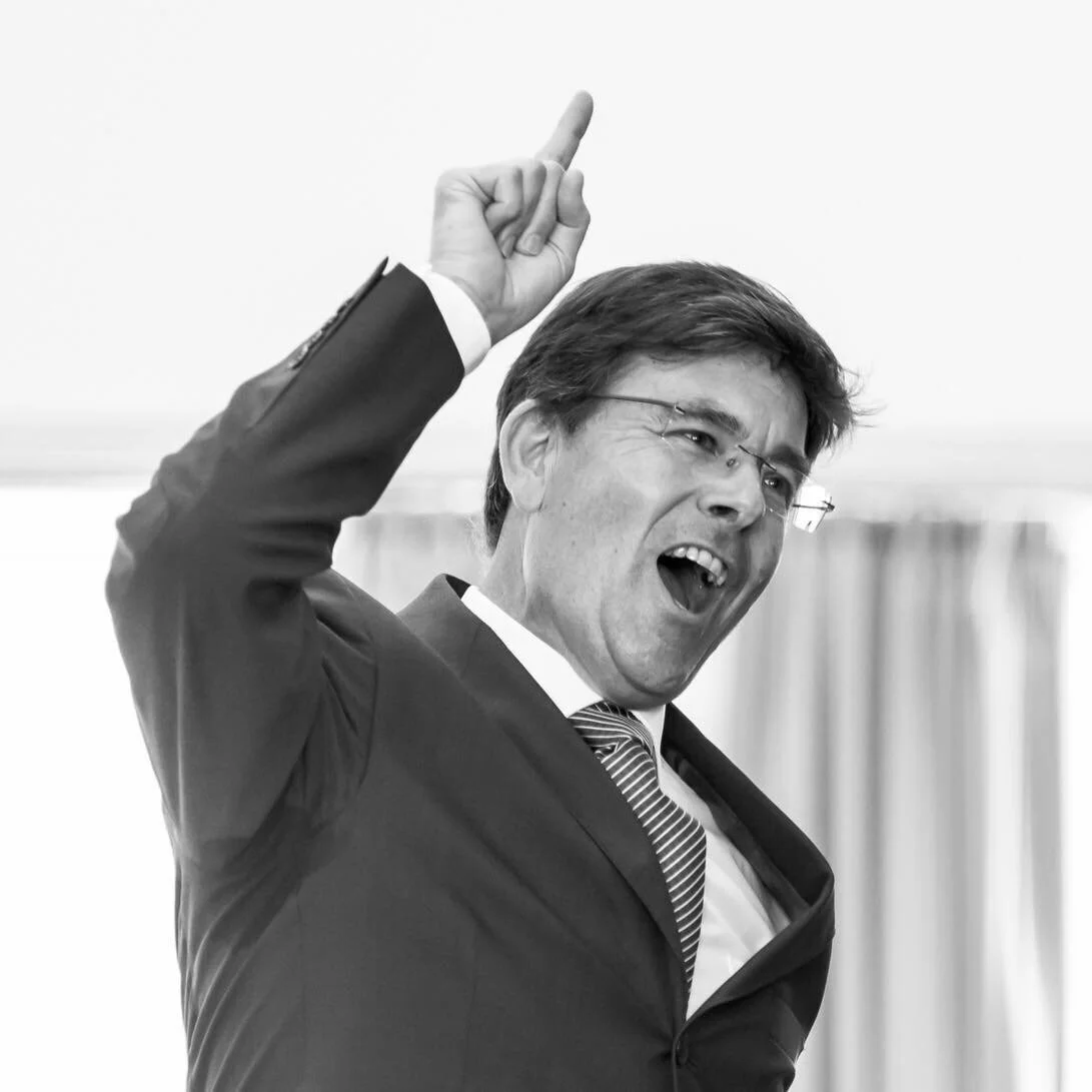 Howard J Evans conductor pic.jpg