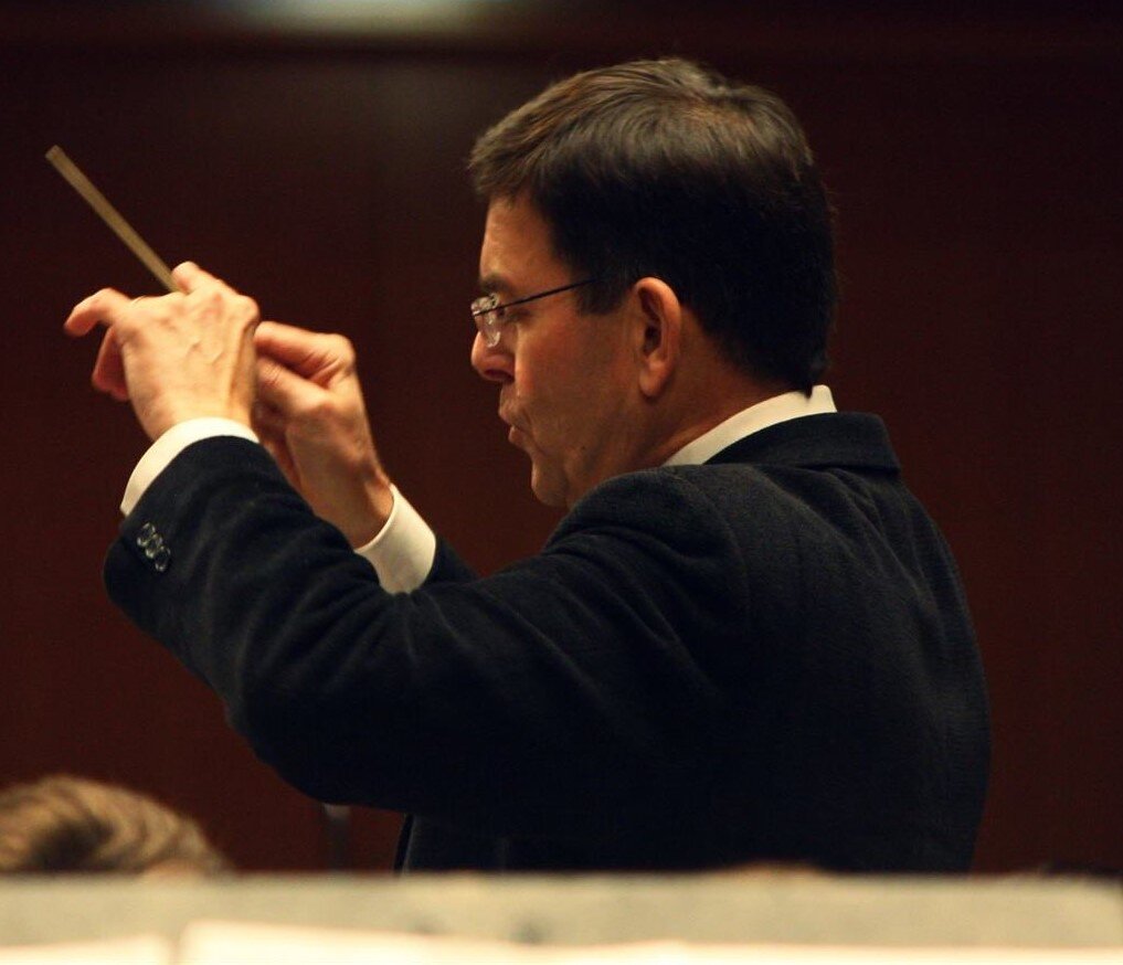 Howard J Evans Conductor 2.jpg