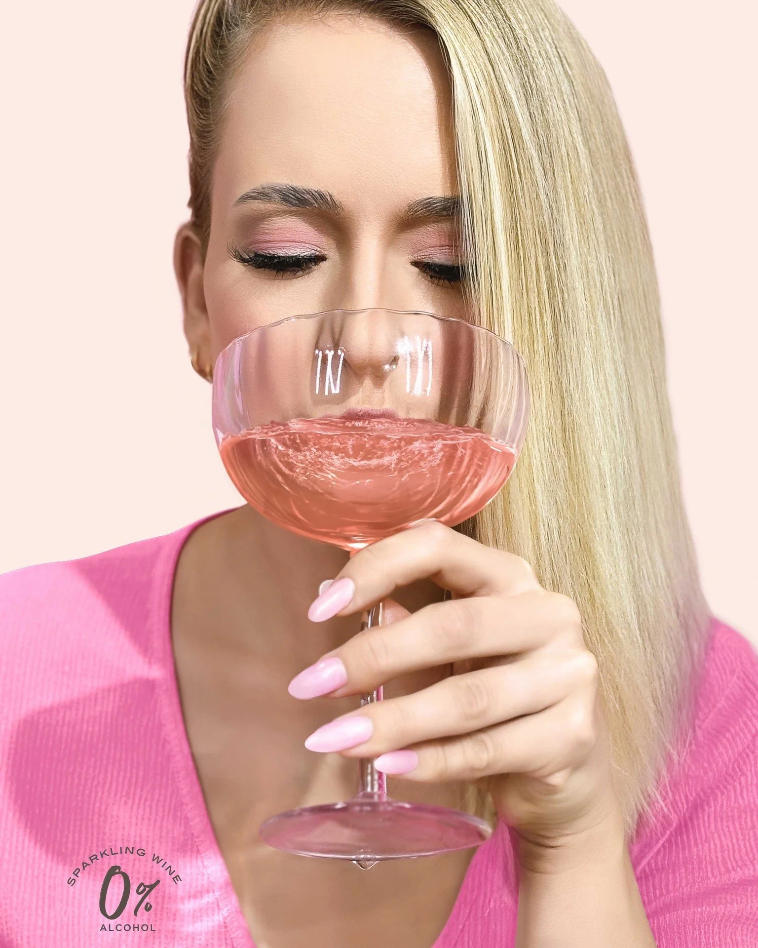 Fun. Fearless. Feminine. Always VINADA. ✨
#vinadawines #alcoholfree #FemininePower