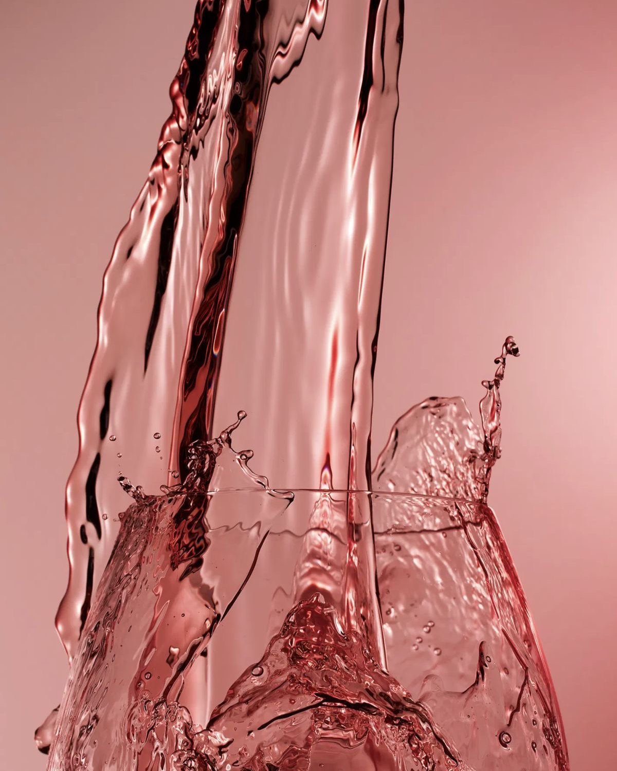 Drink differently. Live loudly. ✨

#vinadawines #alcoholfree #DrinkDifferently