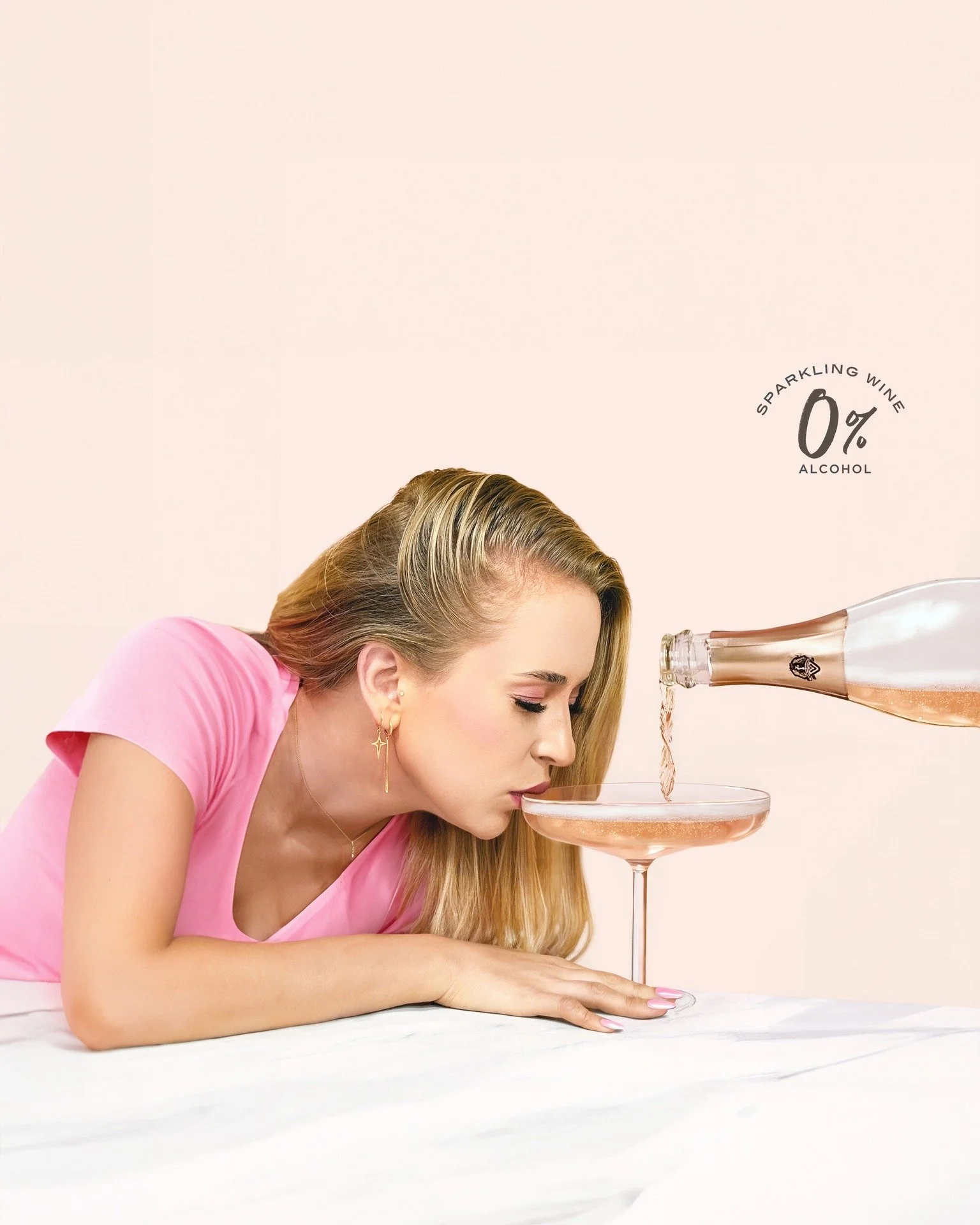 Sip the sparkle, skip the alcohol. ✨
Our alcohol-free Ros&eacute; bubbles, elegance in every glass. 🥂

#AlcoholFree #RoseBubbles #NonAlcoholic #SparklingRose #DrinkSmart #ElegantSips #Vinada  #CheersToYou