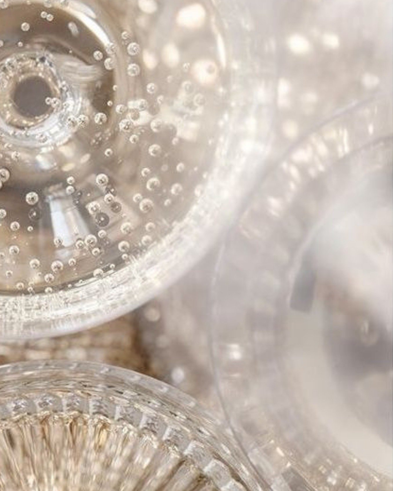 Zero alcohol, 100% enjoyment. 

#AlcoholFree #DryJanuaryVibes #SoberCurious #DrinkSmart