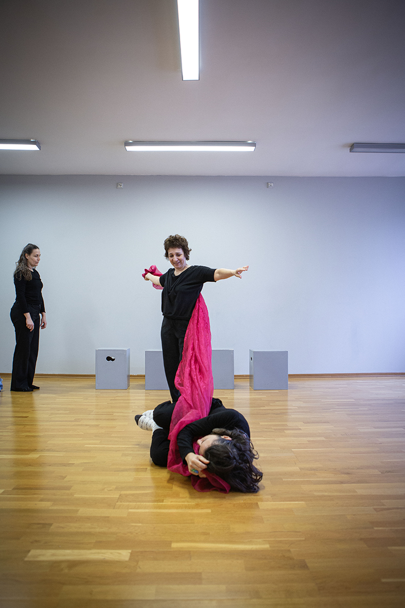 Corso di Teatro di Comunità (Playback Theatre) Livello 1 Torino c: Devrim Nicolò Turletti 2026:2027 performance live.webp