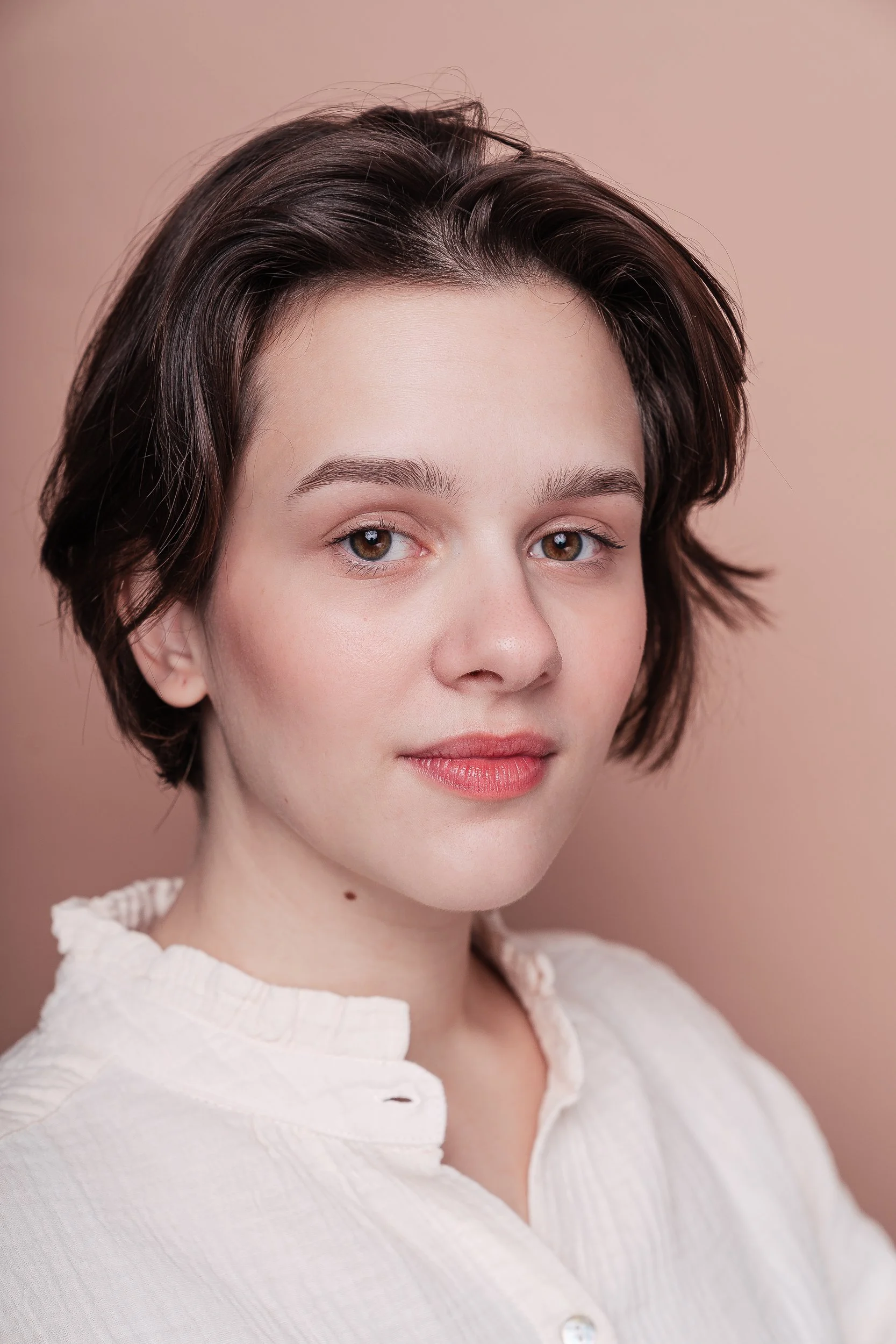 Frauen / d — Allers Artists Agency