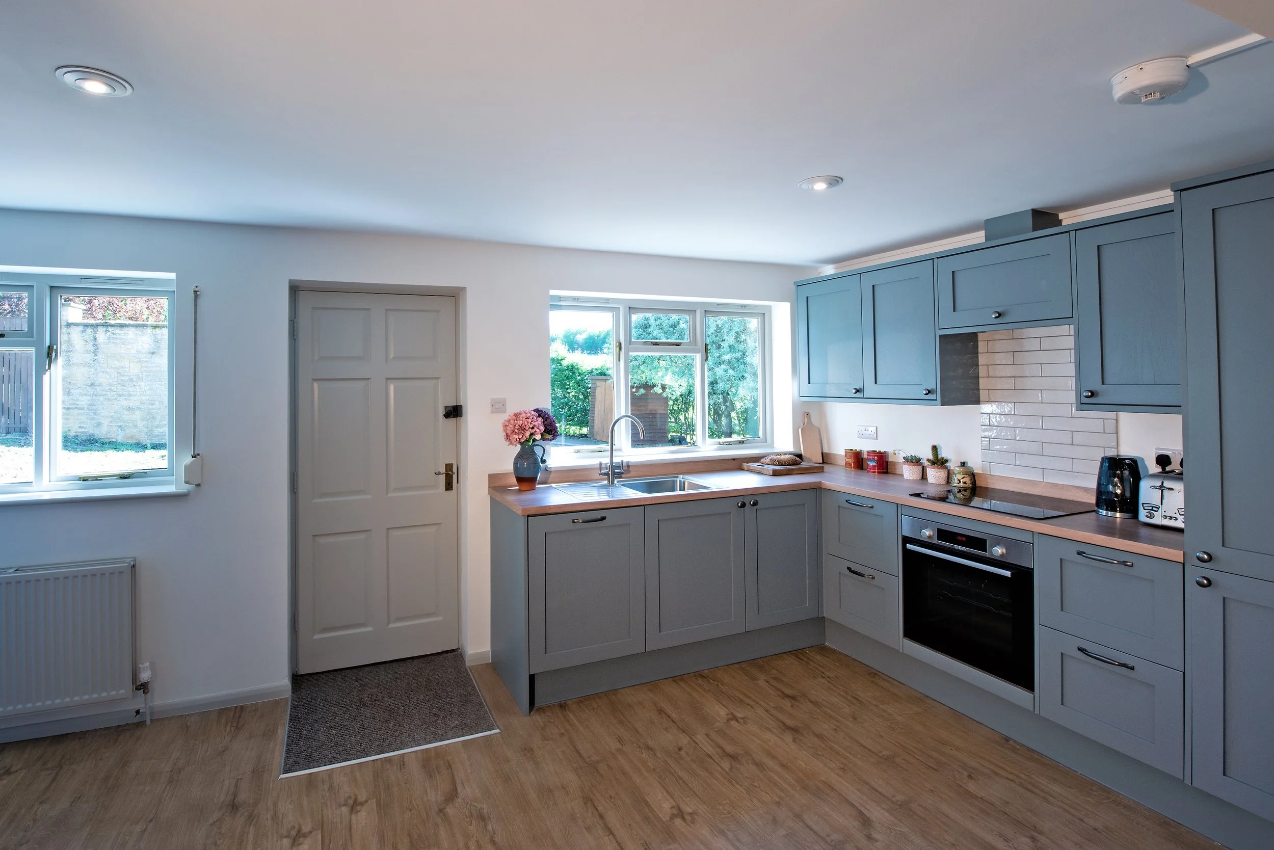 Kitchen_2.jpg