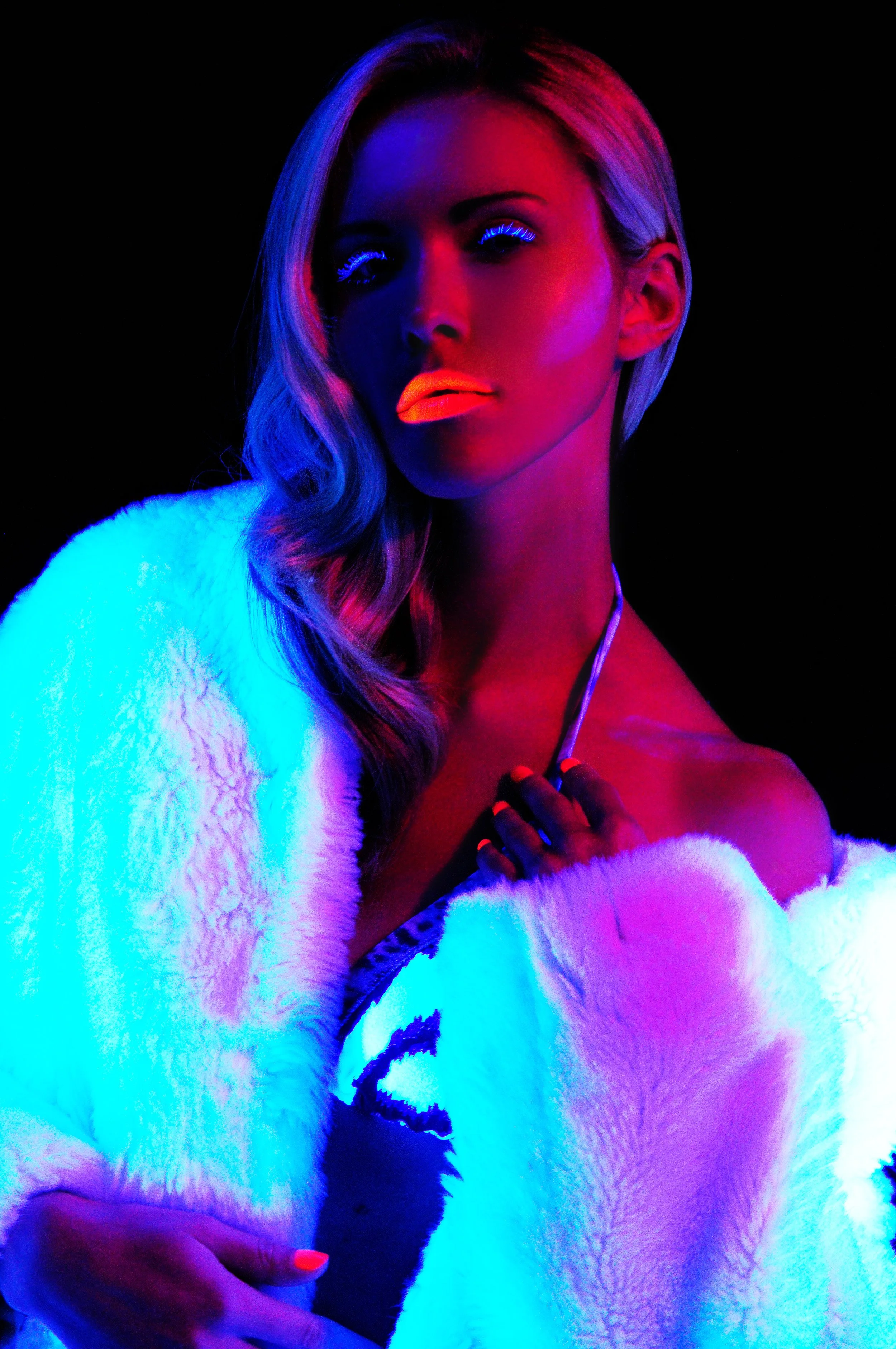 Agata in Ultraviolet #5.jpg