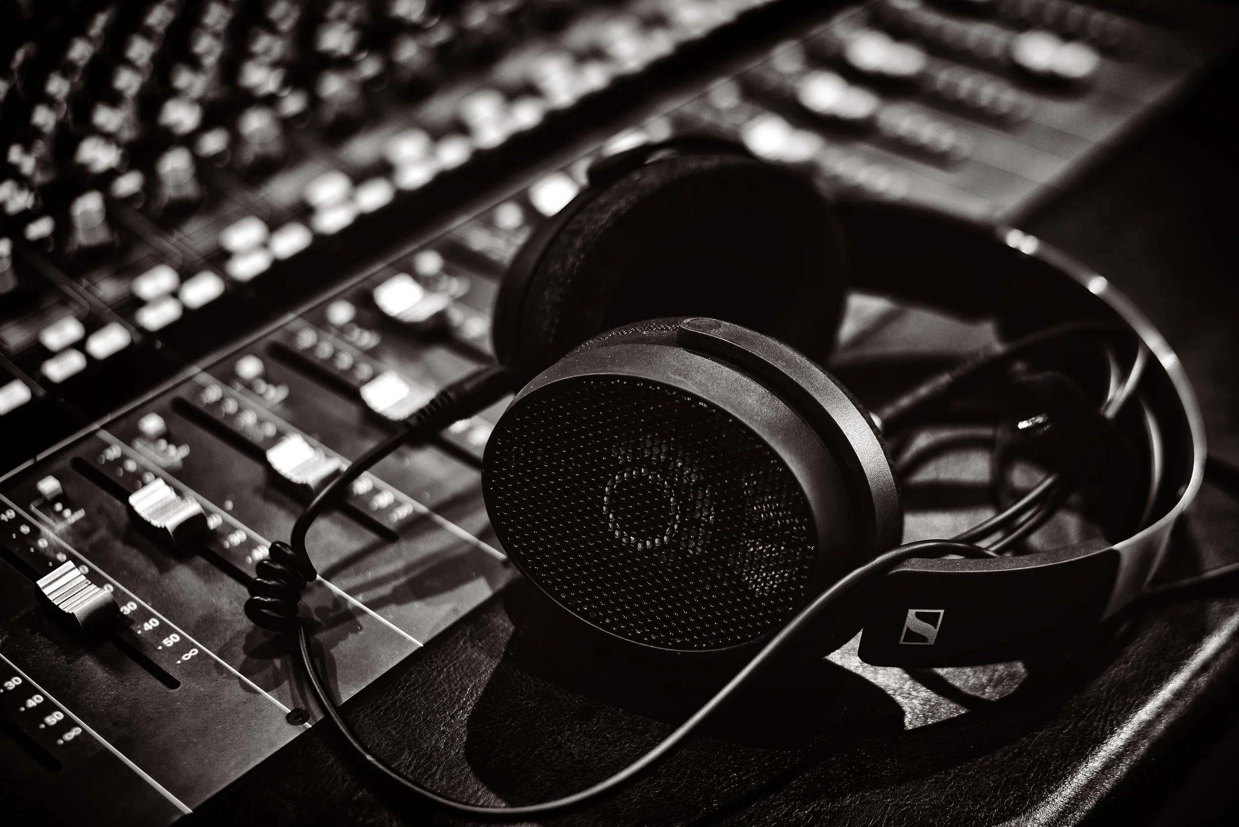 Headphones TONED.jpg