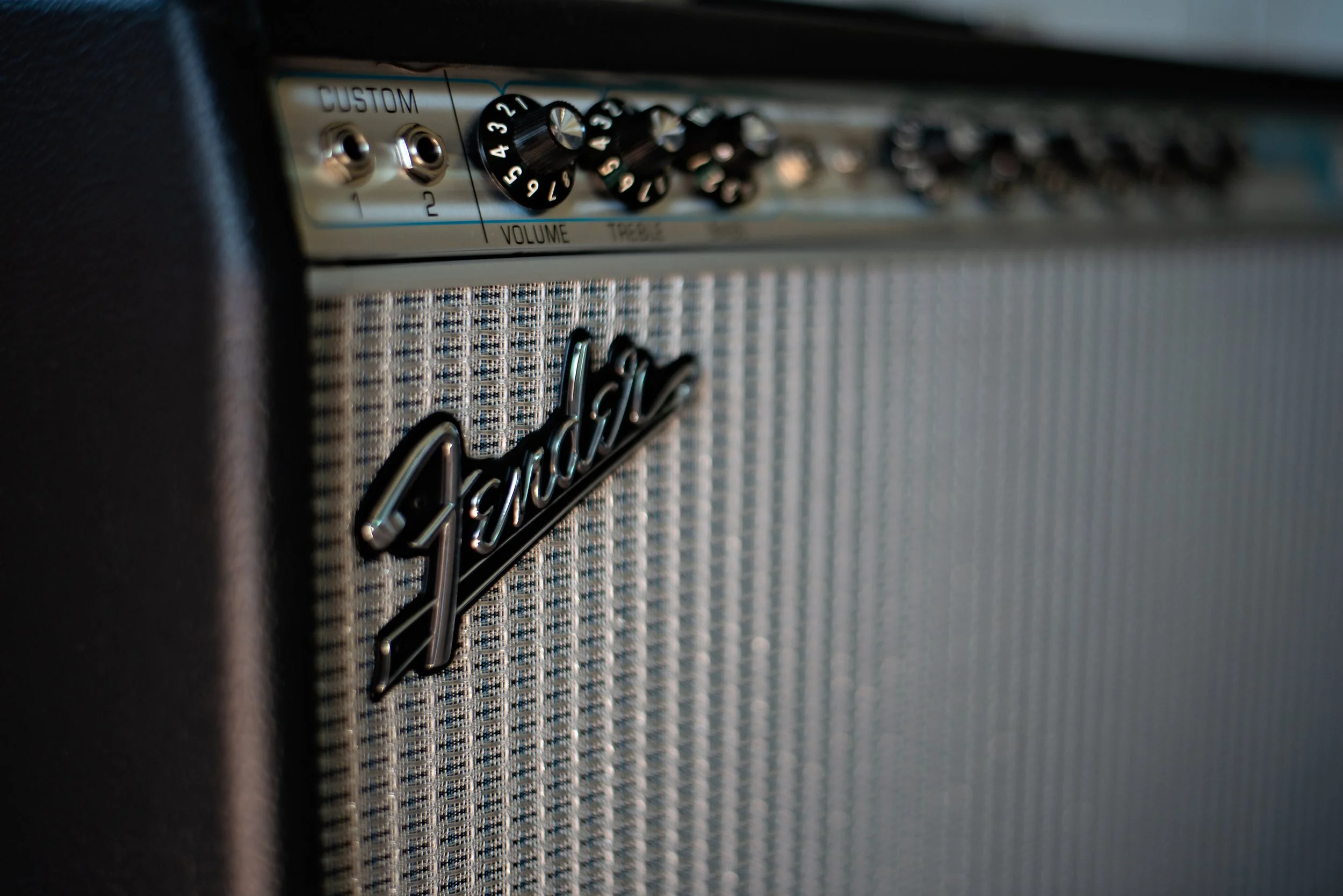 Fender.jpg