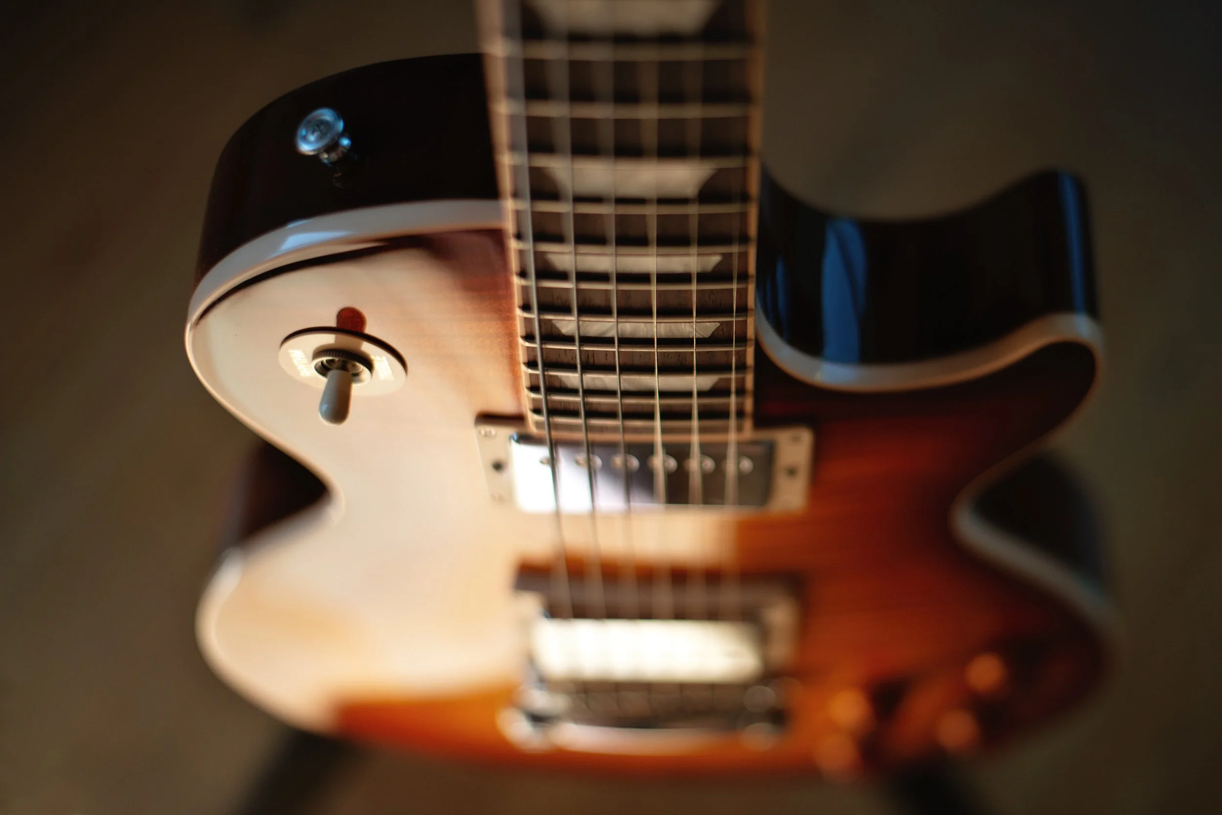 Guitar_Sunburst.jpg