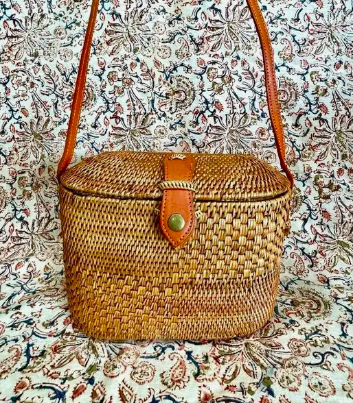 Weaved Wicker Basket Purse Rectangle Basket Purse Vintage Brown Wicker  Handbag Hand Weaved Wooden Clasp Purse Lunch Box Handbag Unique - Etsy