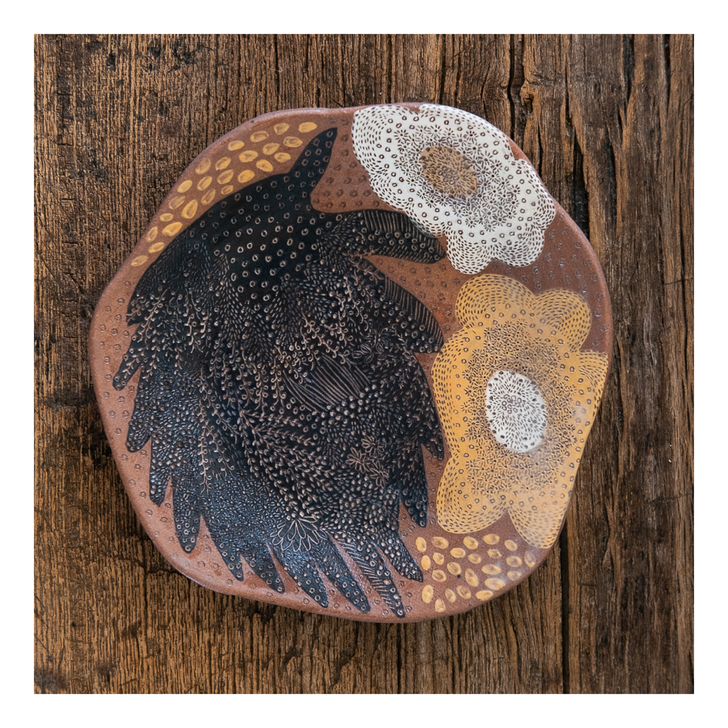 Black Leaf Frond Plate