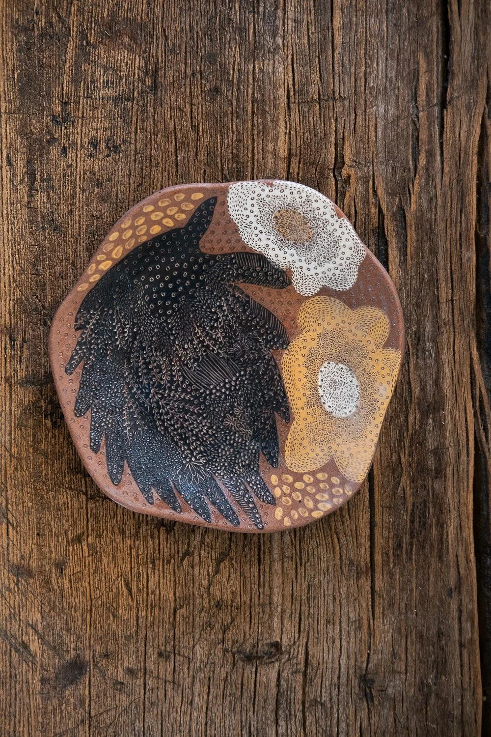 Black Leaf Frond Plate 17 x 17 cm.jpg