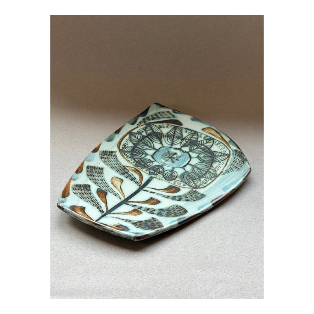 Flower Triangular Shallow Dish