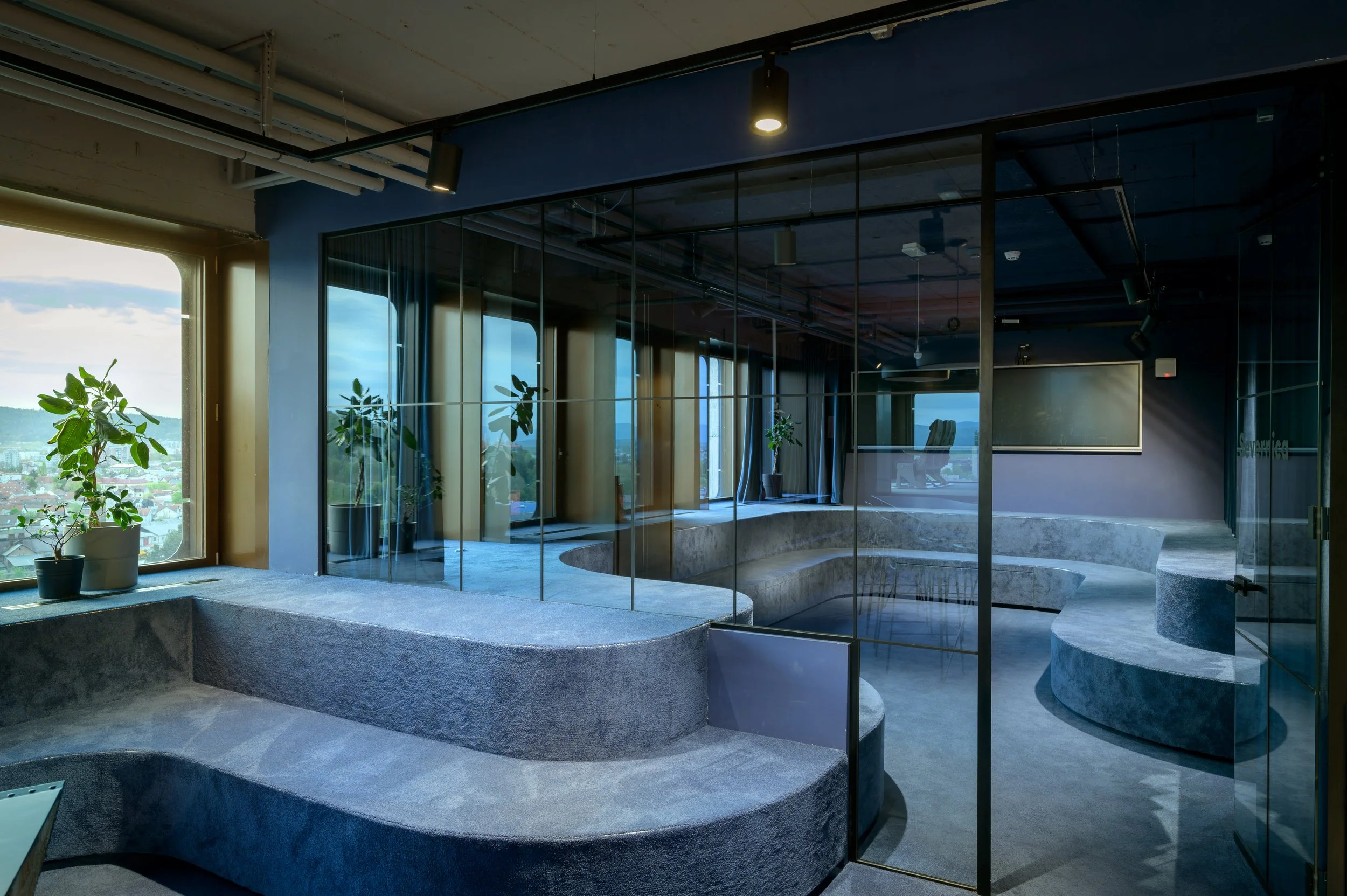 SCAPELAB_OUTBRAIN (1).jpg