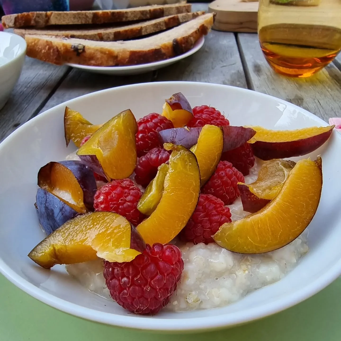 Beste Jahreszeit! Frisches Obst aus dem Garten...#InspireYourBreakfast