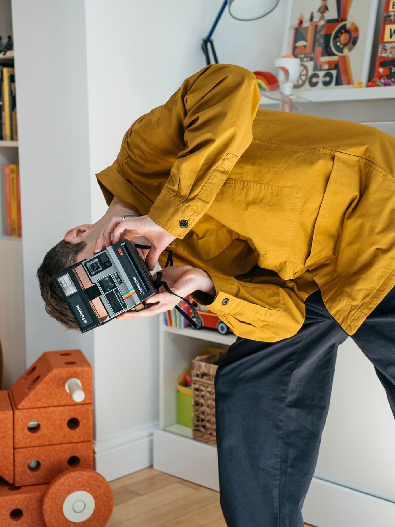 This week I&rsquo;ve worked with the talented photographer @emmacroman to capture my work here at home, as I try to bring together my passions of being a children&rsquo;s illustrator and a rad dad. 

Im looking to find that mix of nostalgia, play, an