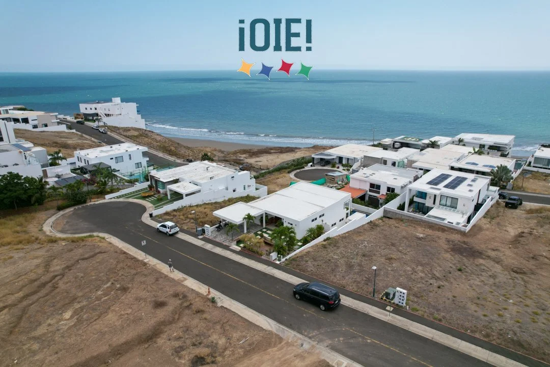 OIE-jag-drone-marina-blue-house-4b6b-5.jpg