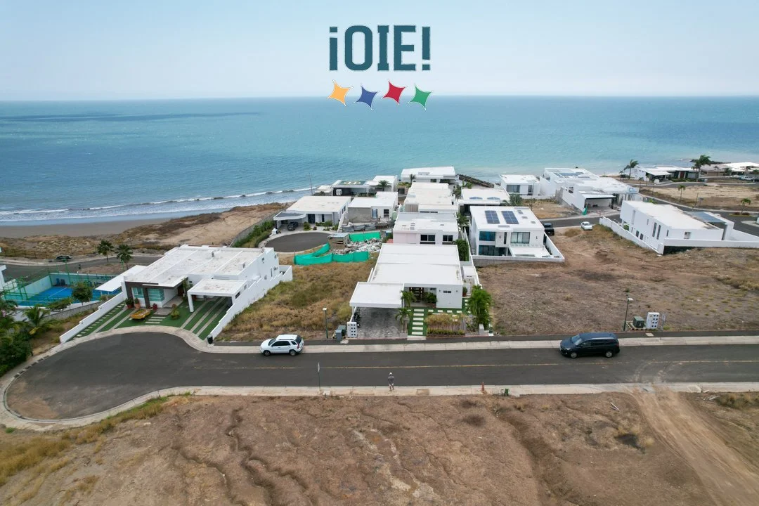 OIE-jag-drone-marina-blue-house-4b6b-6.jpg