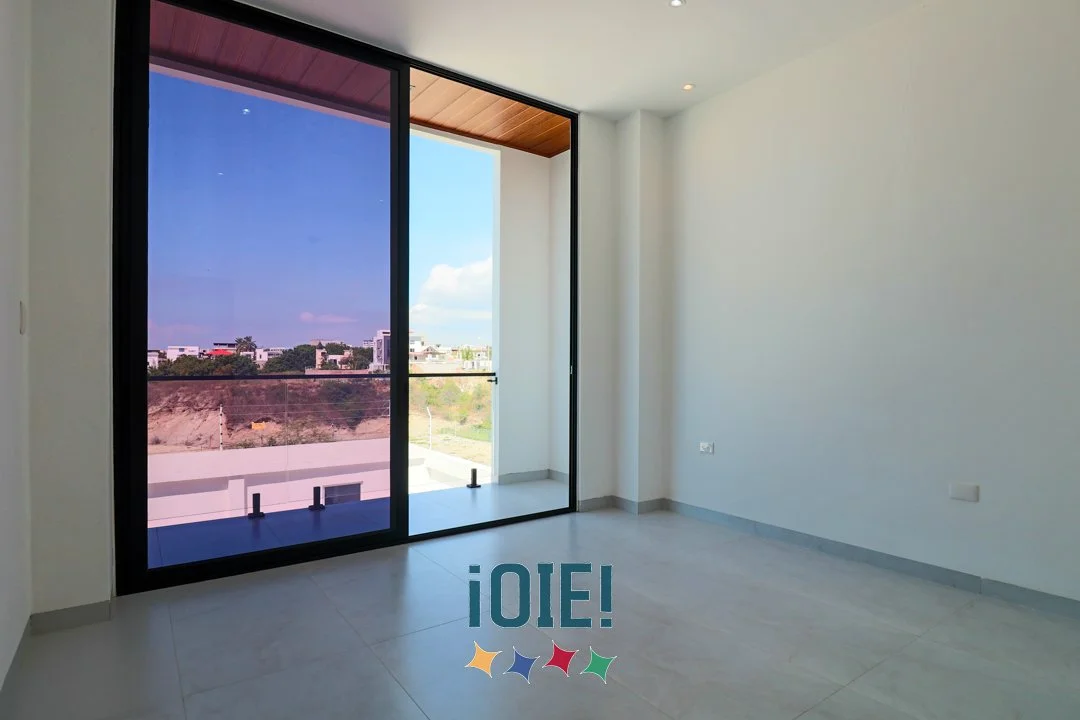 OIE-luxury-house-new-lomas-de-barbasquillo-12.jpg
