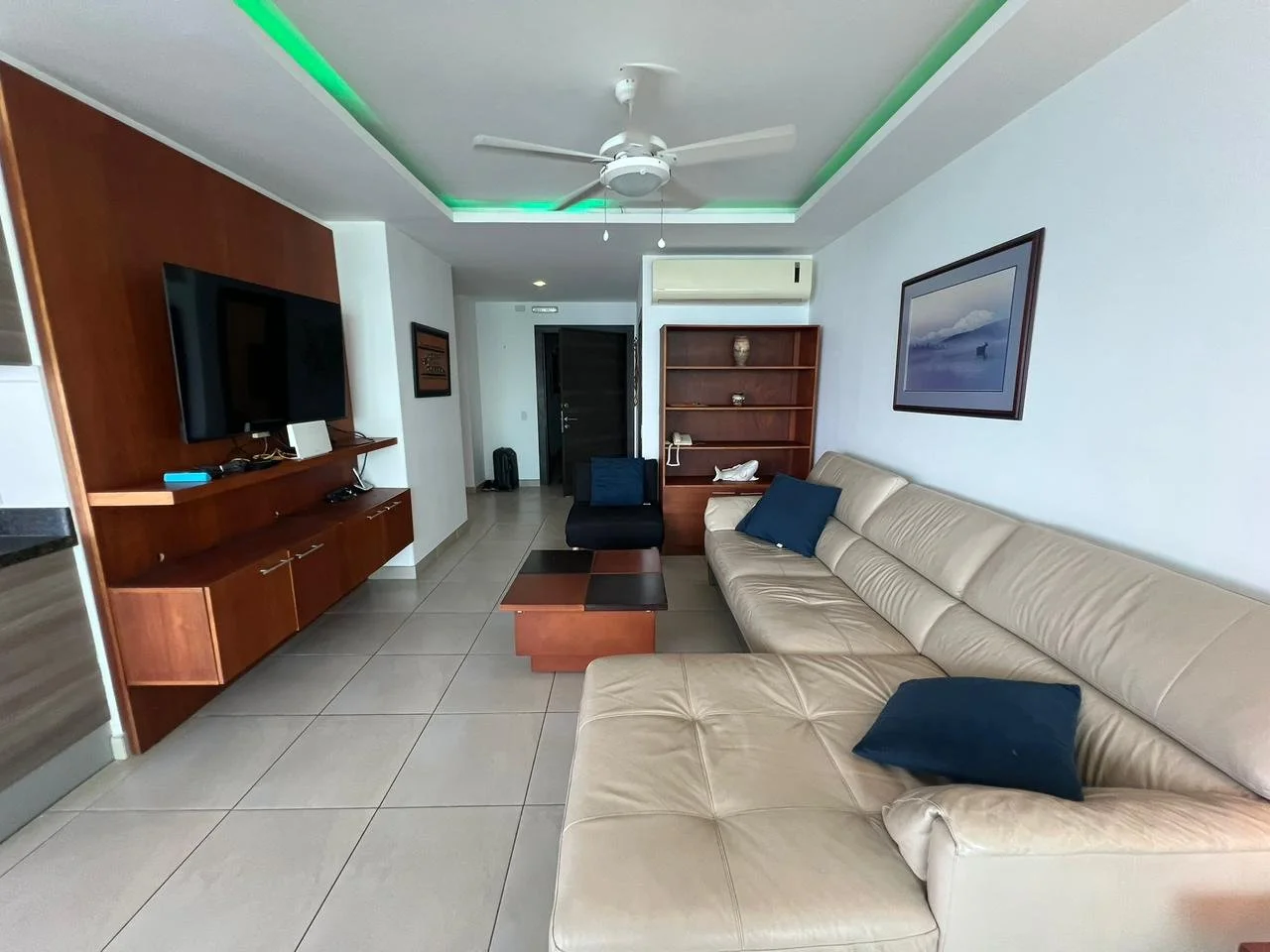 OIE-2-bedroom-ocean-front-condo-in-Buzios-for-sale (18).jpeg