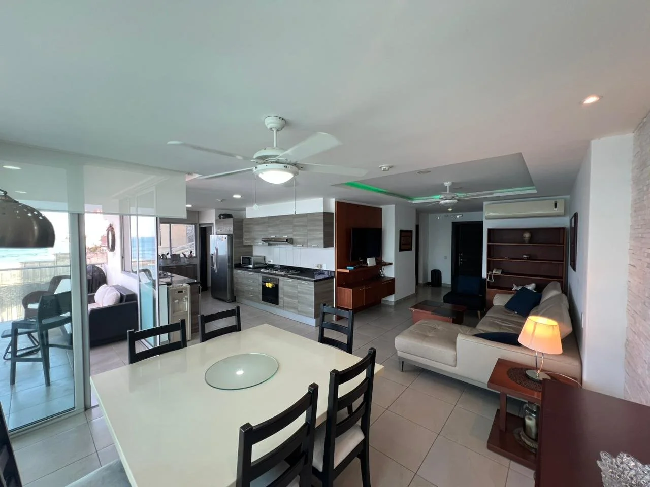 OIE-2-bedroom-ocean-front-condo-in-Buzios-for-sale (17).jpeg