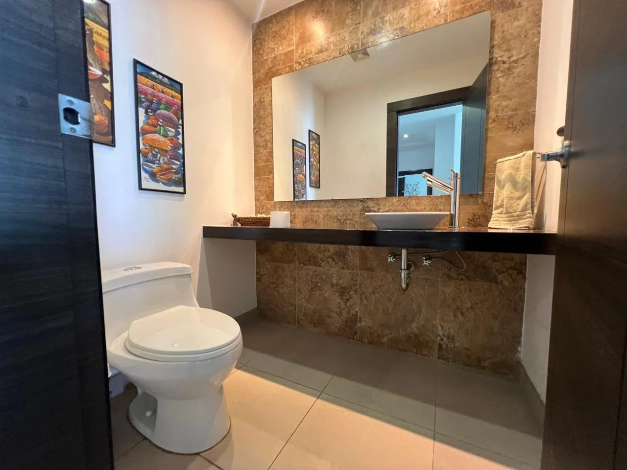 OIE-2-bedroom-ocean-front-condo-in-Buzios-for-sale (20).jpeg