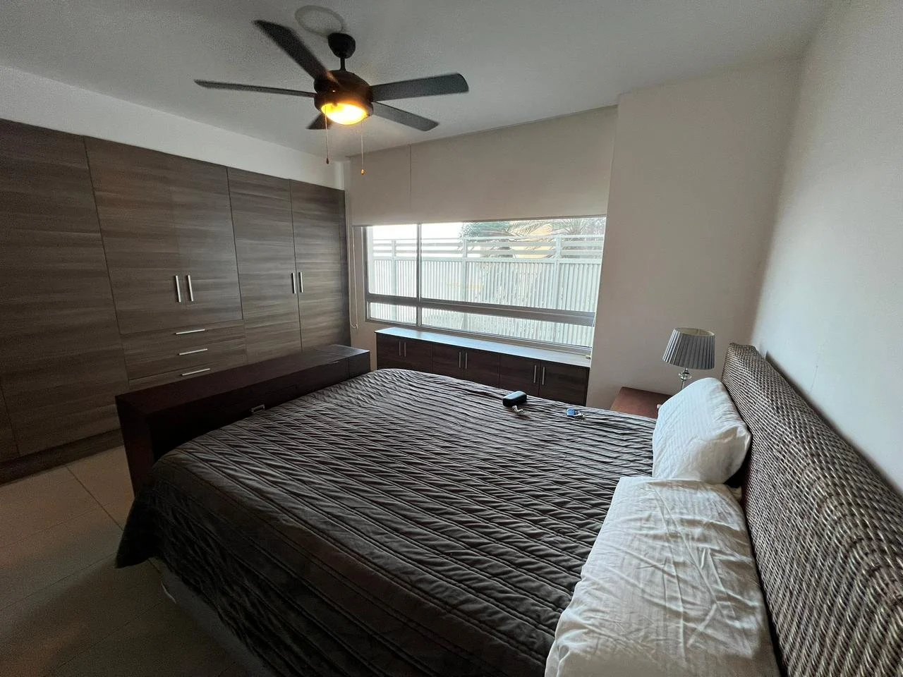 OIE-2-bedroom-ocean-front-condo-in-Buzios-for-sale (22).jpeg