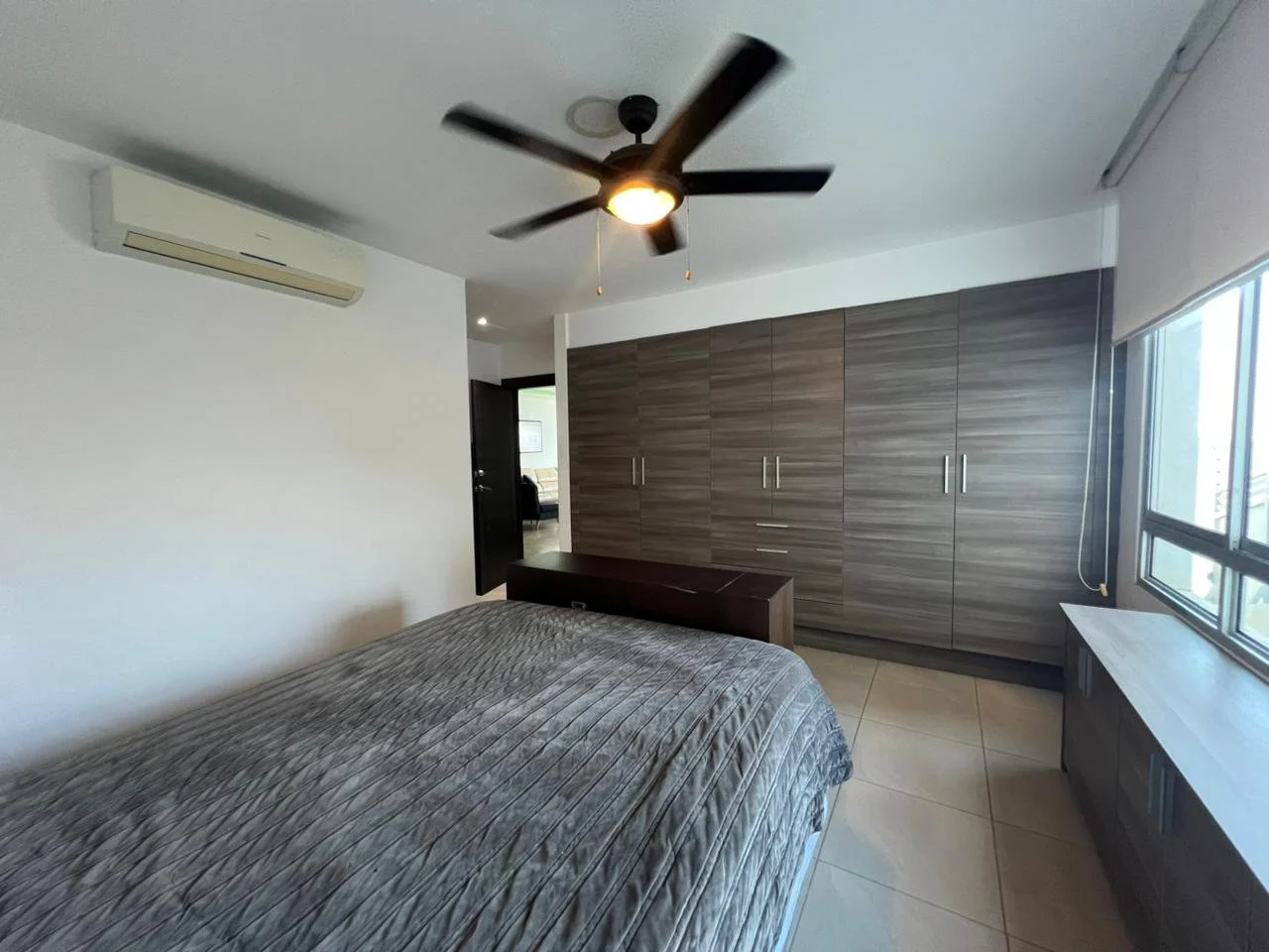 OIE-2-bedroom-ocean-front-condo-in-Buzios-for-sale (23).jpeg