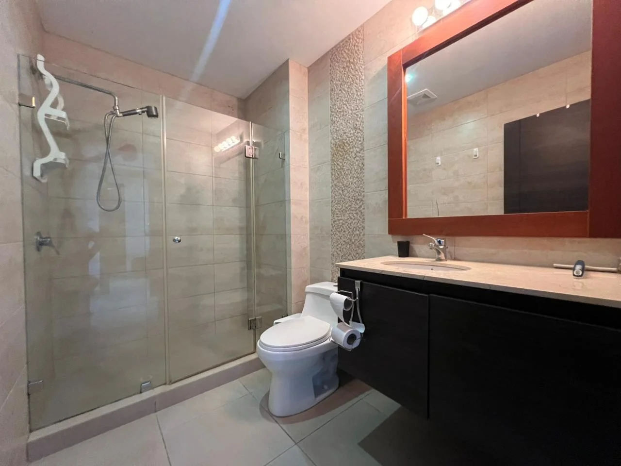 OIE-2-bedroom-ocean-front-condo-in-Buzios-for-sale (27).jpeg