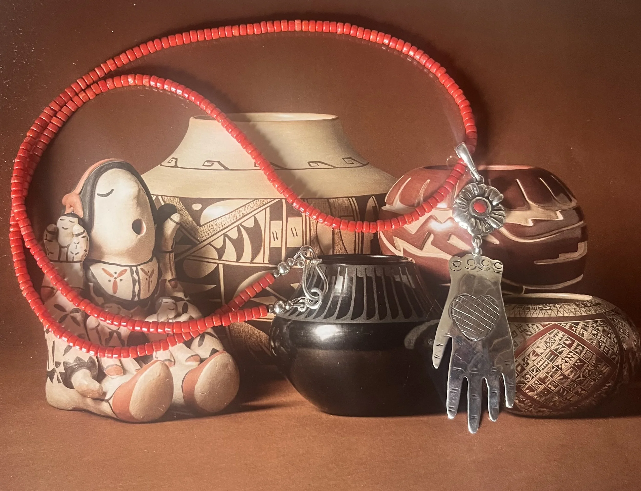 Amigas Necklace