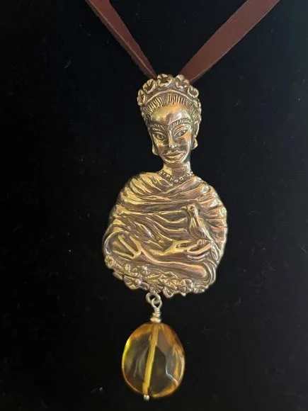 Friducha Pendant