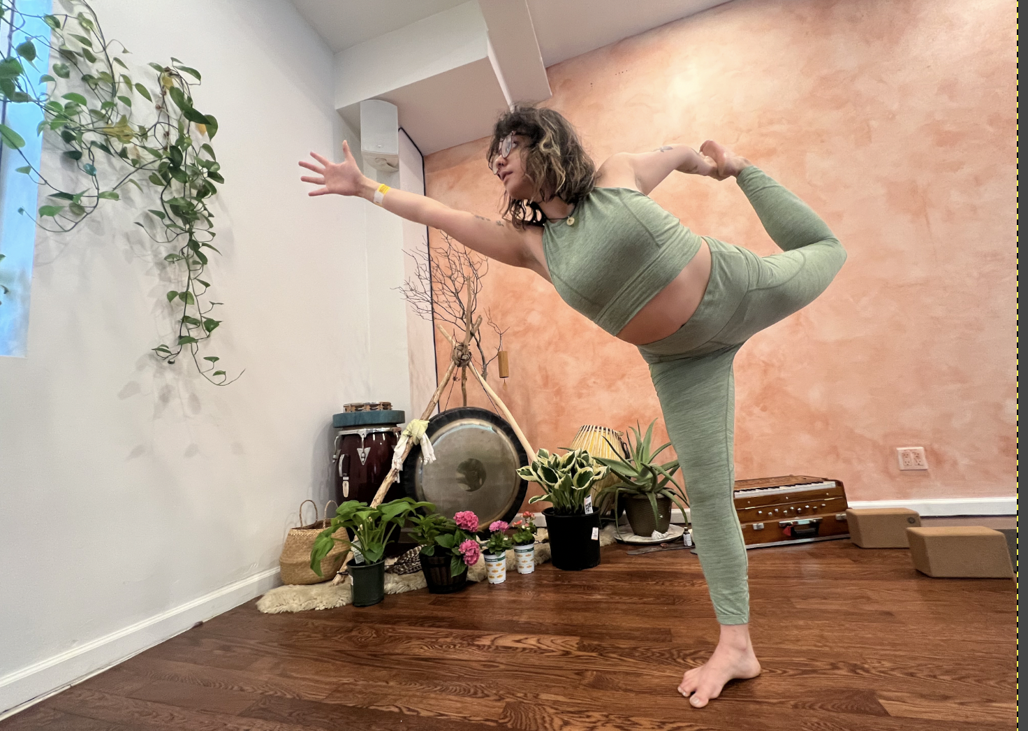 Queer &amp; Trans Yoga