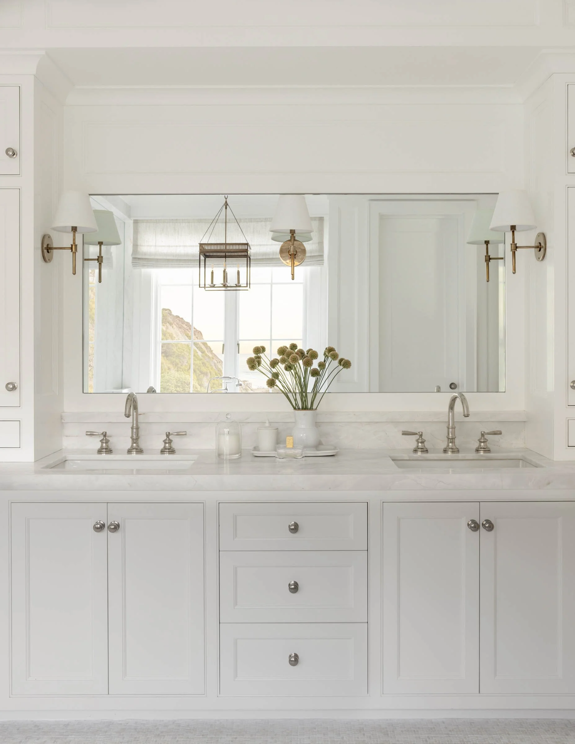 Fleming_Burt_PrimaryBathroomVanity-0024_RF.jpg